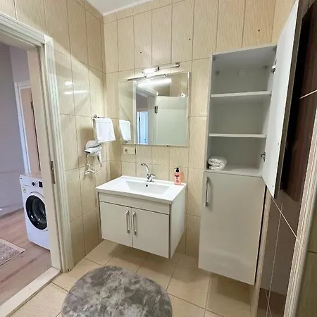 Ima Apartment *