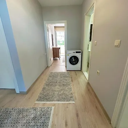 Ima Apartment *